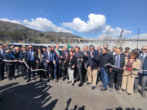 Cambia il capolinea di Riviera Trasporti, ora è nei pressi della stazione di Andora Cambia il capolinea di Riviera Trasporti, ora è nei pressi della stazione di Andora