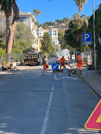 Bordighera: iniziati lavori per nuovo attraversamento pedonale rialzato in via Vittorio Veneto