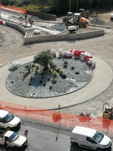 Imperia, ecco la nuova rotonda di Borgo San Moro Imperia, ecco la nuova rotonda di Borgo San Moro