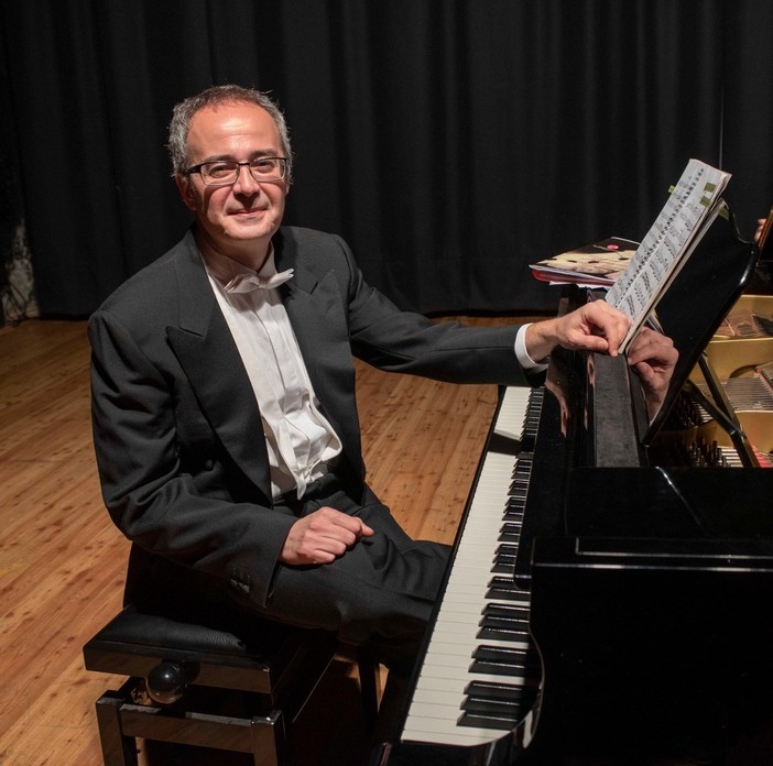Sanremo, un pomeriggio nel segno di Liszt con il pianista Nicola Iannielli in concerto a Palazzo Roverizio