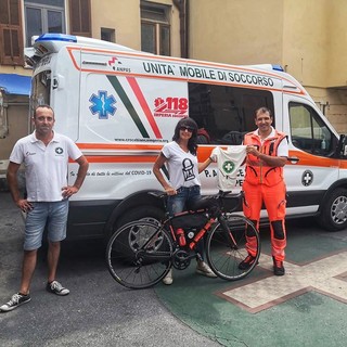 Il viaggio di Natalie Allegra: da Imperia a Gallipoli per sostenere la Croce Bianca