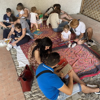 Sanremo: i bambini del nido 'La Nuvola' alla scoperta del borgo di Dolceacqua (foto) Sanremo: i bambini del nido 'La Nuvola' alla scoperta del borgo di Dolceacqua (foto)