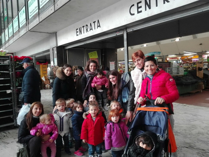 Sanremo: i bambini del Nido Interaziendale La Cicogna in visita al Mercato Annonario (foto)