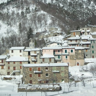 Triora: le foto della nevicata a Verdeggia scattate da una nostra lettrice Triora: le foto della nevicata a Verdeggia scattate da una nostra lettrice