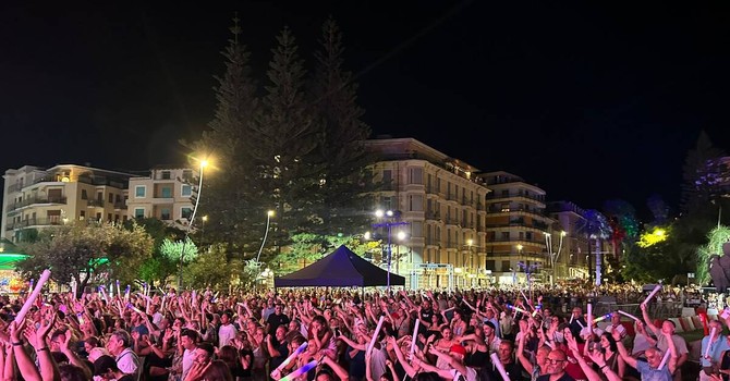 Sanremo supera il giro di boa dell’estate: eventi sold out e turismo in tenuta nonostante divieti e caro prezzi Sanremo supera il giro di boa dell’estate: eventi sold out e turismo in tenuta nonostante divieti e caro prezzi