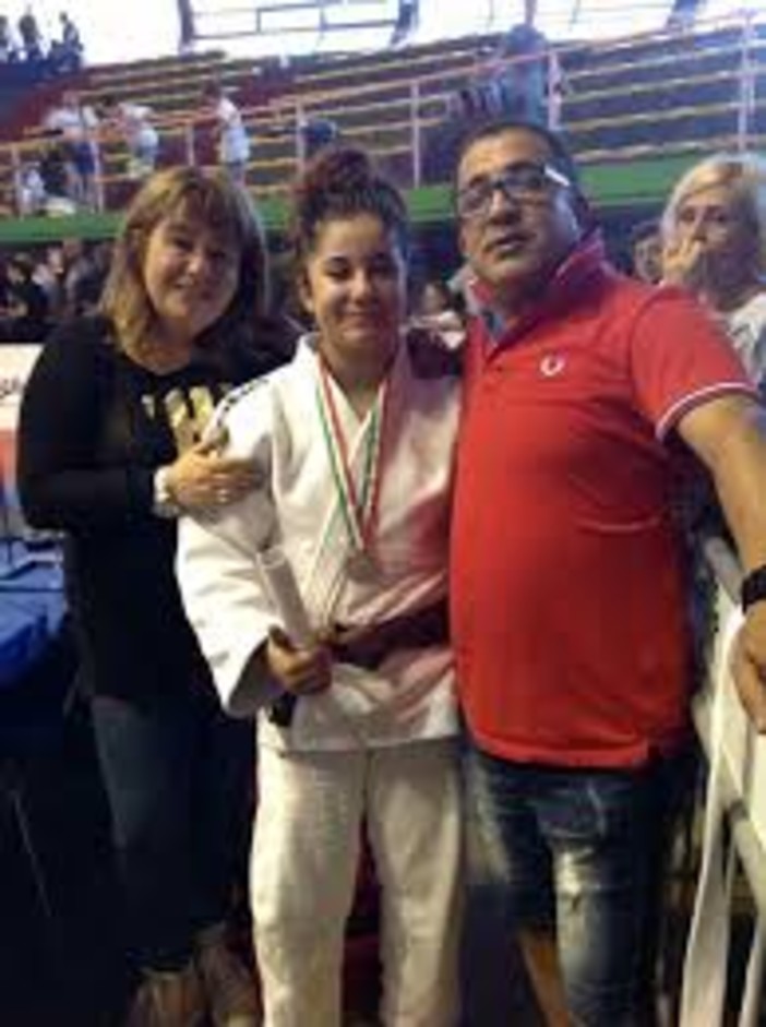 Arti marziali. La studentessa del Liceo Scientifico Sportivo Nadia Arfaoui campionessa di judo: "Risultati importanti anche grazie alla scuola che frequento"