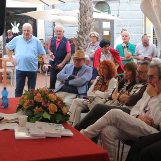 Fiera del Libro di Imperia: chiusura con successo per gli incontri all’Oasi del Gusto. (FOTO) Fiera del Libro di Imperia: chiusura con successo per gli incontri all’Oasi del Gusto. (FOTO)