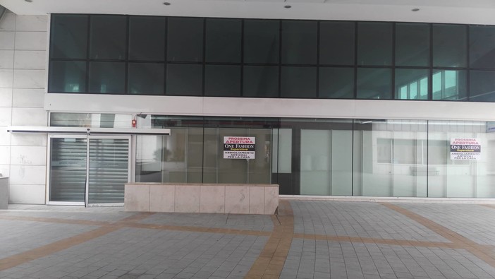 Imperia: commercio, nei locali dell'ex Unieuro di via XXV Aprile aprirà un nuovo centro commerciale