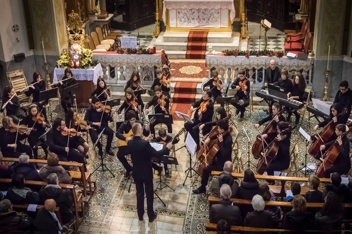Musica: grande successo ieri a Genova per i giovani dell'Orchestra Giovanile del Ponente Ligure Musica: grande successo ieri a Genova per i giovani dell'Orchestra Giovanile del Ponente Ligure