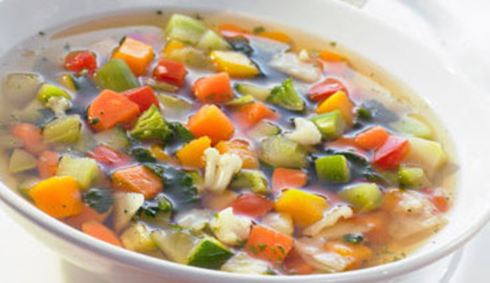Tradizioni in cucina con Sergio: oggi si cucina "Minestrone all'onegliese" dell'amico Luca Zicca