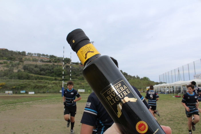 Olio DOP Riviera Ligure per i tornei di rugby giovanili nazionali di Imperia Olio DOP Riviera Ligure per i tornei di rugby giovanili nazionali di Imperia