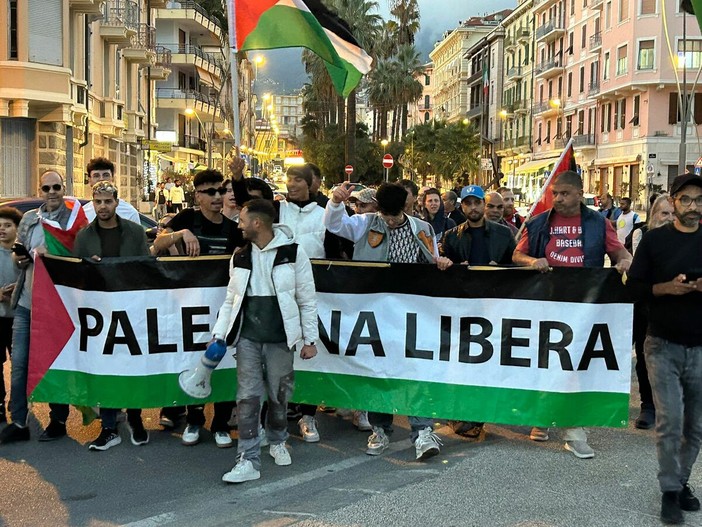 Sanremo, domani presidio in piazza Colombo per Gaza: Amnesty International, Rete Ottobre di Pace e ANPI chiedono lo stop alla guerra Sanremo, domani presidio in piazza Colombo per Gaza: Amnesty International, Rete Ottobre di Pace e ANPI chiedono lo stop alla guerra