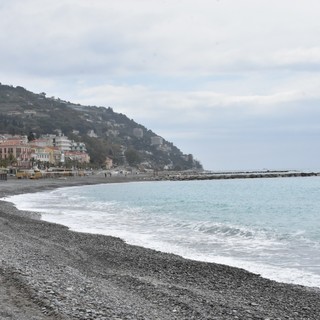 Ospedaletti: spiagge libere ancora senza servizi essenziali, le considerazioni di un lettore