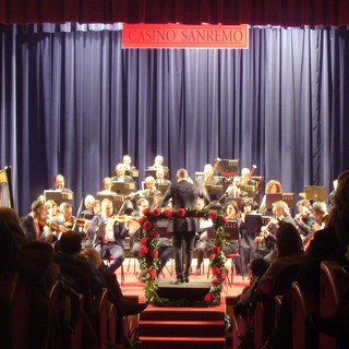 Sanremo: il ricavato del 4° Concerto di Natale della Sinfonica a Fondazione FHM Italia Onlus Children e Women Healt Sanremo: il ricavato del 4° Concerto di Natale della Sinfonica a Fondazione FHM Italia Onlus Children e Women Healt