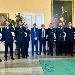 Sanremo, onorificenze per meriti: gli agenti della polizia locale ricevuti in Comune Sanremo, onorificenze per meriti: gli agenti della polizia locale ricevuti in Comune
