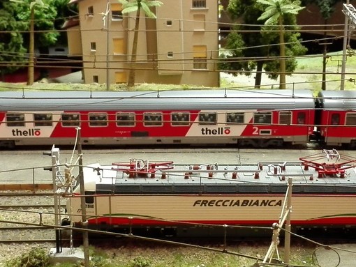 Il plastico ferroviario di Bussana Vecchia: viaggio nella Liguria con Alberto Berruti