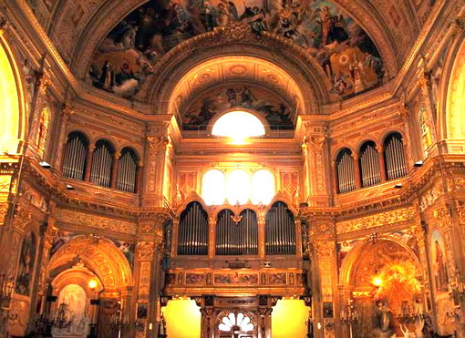 Una notte di Natale tra musica, misticità e raccoglimento al Santuario del Sacro Cuore di Bussana Una notte di Natale tra musica, misticità e raccoglimento al Santuario del Sacro Cuore di Bussana