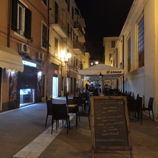 Un locale chiuso a Imperia Un locale chiuso a Imperia