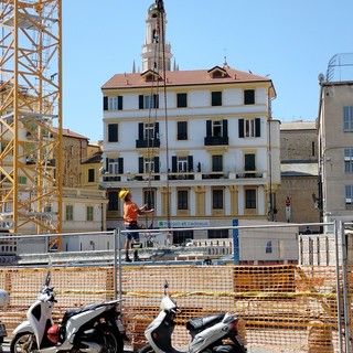 Sanremo, lavori piazza Eroi, una nostra lettrice: "Perchè trasformarla nell’ennesima distesa di cemento?"