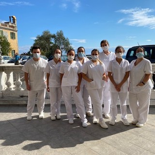 Sanremo, gli studenti del 'Ruffini-Aicardi' ottengono la qualifica di operatore socio-sanitario (foto)