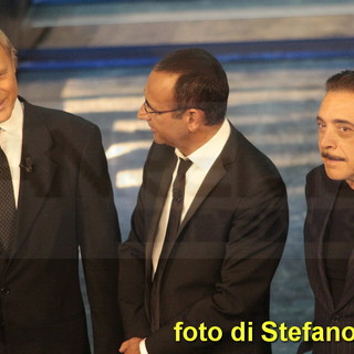 Sanremo: come promesso Carlo Conti in diretta su Rai Uno ricorda i ritardi dei pagamenti delle imprese edili