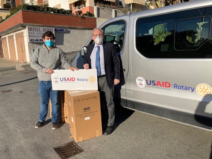 Concentratori di ossigeno per le RSA del ponente ligure, ieri la consegna al Rotary Club di Sanremo Concentratori di ossigeno per le RSA del ponente ligure, ieri la consegna al Rotary Club di Sanremo