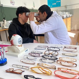 Donate novecento montature e novecento lenti dal Lions Club Italia alla Scuola di Ottica dell'Istituto Fermi Polo Montale di Ventimiglia