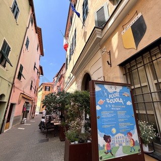 Ultimo giorno per "Fuori Scuola" a Riva Ligure: due mostre e un incontro chiudono la manifestazione