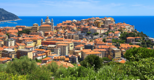 Imperia, nasce l’Angolo dell’Avventura: prima serata tra viaggi, racconti e apericena alla “Scialuppa”