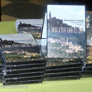 Tanti imperiesi alla presentazione del primo DVD che racconta la storia e gli affreschi del Santuario di Montegrazie Tanti imperiesi alla presentazione del primo DVD che racconta la storia e gli affreschi del Santuario di Montegrazie