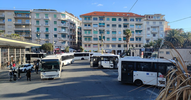 Trasporto pubblico, Cascino porta il caso in Provincia: “Basta disparità tra costa ed entroterra, serve un Bacino Unico Regionale” Trasporto pubblico, Cascino porta il caso in Provincia: “Basta disparità tra costa ed entroterra, serve un Bacino Unico Regionale”