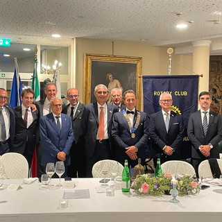 Serata memorabile con quasi 100 partecipanti per il passaggio di consegne al Rotary club Sanremo-Hanbury (foto)