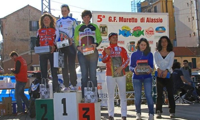 Ciclismo: una 'grande' Laura Rossin del Team Blu di Mare vince la GF del muretto