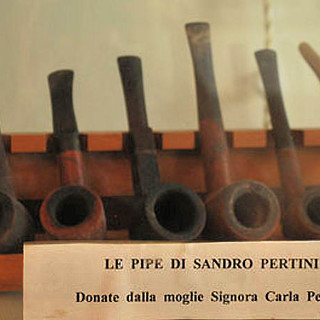 Ventimiglia: due pipe appartenute al Presidente Sandro Pertini donate alla città per il 120° dalla sua nascita