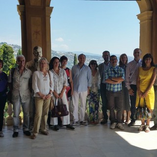 Costarainera: sopralluogo al Parco Novaro del sindaco Gandolfo e alcuni responsabili del progetto Jardival Costarainera: sopralluogo al Parco Novaro del sindaco Gandolfo e alcuni responsabili del progetto Jardival