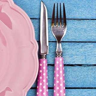 Galateo a tavola: i segreti degli specialisti di Festidea per fare bella figura seguendo il Bon Ton Galateo a tavola: i segreti degli specialisti di Festidea per fare bella figura seguendo il Bon Ton