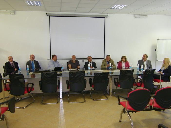 Imperia: presentato alla Scuole Edile il premio ‘Sicurezza ed etica progettuale’ Imperia: presentato alla Scuole Edile il premio ‘Sicurezza ed etica progettuale’