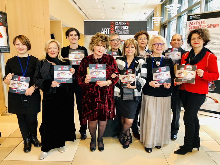Inaugurata al Jefferson Hospital di Philadelphia la mostra ‘Art versus cancer & violence’ sul tema del dolore al femminile Inaugurata al Jefferson Hospital di Philadelphia la mostra ‘Art versus cancer & violence’ sul tema del dolore al femminile