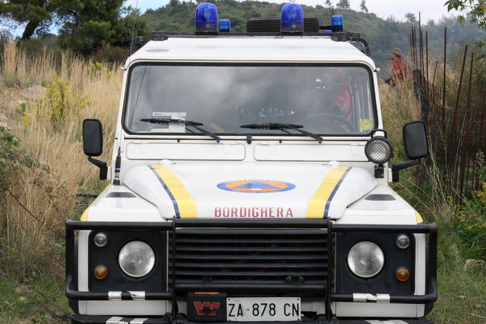 Bordighera: furto la scorsa notte nella sede della Protezione Civile, rubate due biciclette e materiale anti incendio