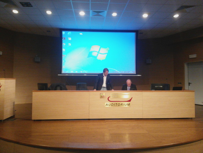 Imperia: l'Assessore Regionale Marco Scajola presenta il piano casa nella sua città. "Le critiche? Da parte di chi il piano non l'ha letto"