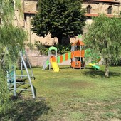 Verde pubblico a Camporosso, taglio dell'erba al parco giochi Padre Santo. Gibelli: "Calendario degli interventi rispettato con regolarità" (Foto) Verde pubblico a Camporosso, taglio dell'erba al parco giochi Padre Santo. Gibelli: "Calendario degli interventi rispettato con regolarità" (Foto)