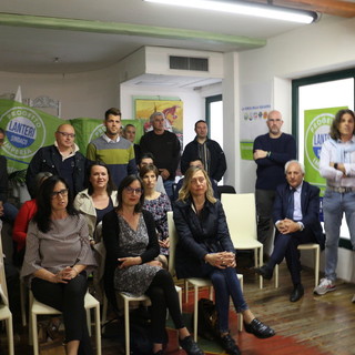 Incontro tra candidati, simpatizzanti e Consiglieri di 'Progetto Imperia' con Luca Lanteri ed Alessandro Savioli