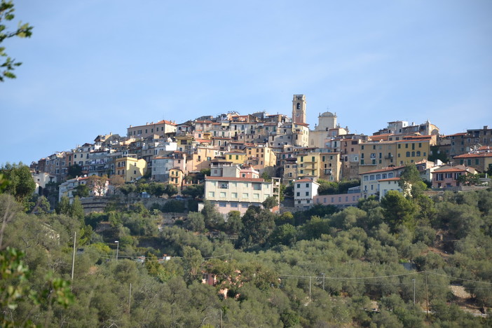 Perinaldo: ritrovato un presunto ordigno bellico, mercoledì prossimo sarà off limits un'area del paese