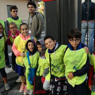 A Taggia è ripartito il 'Pedibus' con i volontari del servizio civile ed i genitori. Un'opportunità offerta da 8 anni dalla scuola Mazzini
