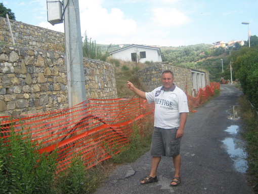 Imperia: lettrice interviene per segnalare disagi sulla strada Ciosa