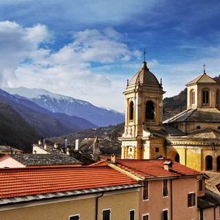 Pieve di Teco, capoluogo della Valle Arroscia