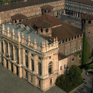 Visita a Torino per le classi terza e quarta geometri (oggi Costruzioni, Ambiente e Territorio) di Ventimiglia Visita a Torino per le classi terza e quarta geometri (oggi Costruzioni, Ambiente e Territorio) di Ventimiglia