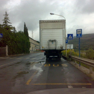 Bonifazio denuncia parcheggio selvaggio a Barcheto