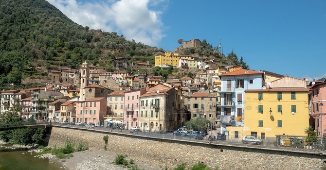 Badalucco e Montalto Carpasio verso la fusione: avviato il percorso per creare un unico Comune, in gioco 430mila euro all’anno