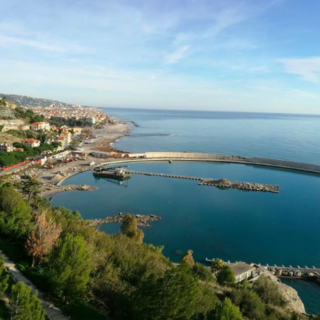 Ventimiglia: la Mannini Group Srl presenta ricorso al Tar contro il Comune e Cala Del Forte in merito alla variante del porto turistico Ventimiglia: la Mannini Group Srl presenta ricorso al Tar contro il Comune e Cala Del Forte in merito alla variante del porto turistico
